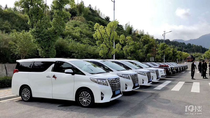婚庆租车市场的微光:一席精致的浪漫之梦